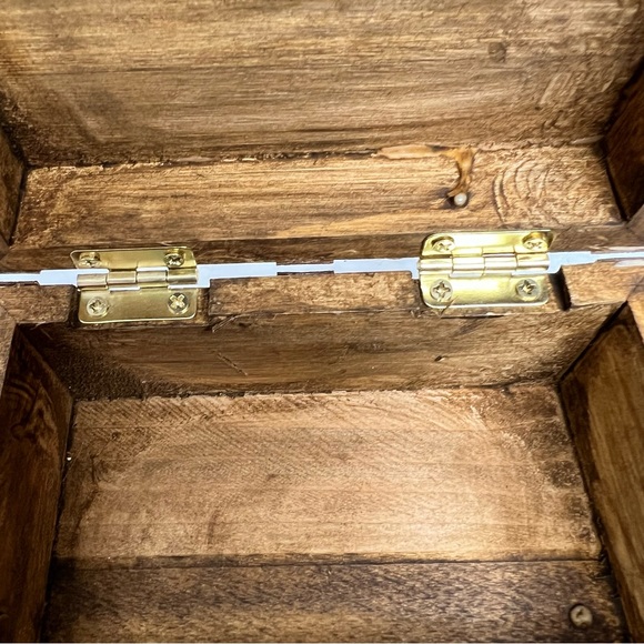 Wooden trinket box - Picture 9 of 14